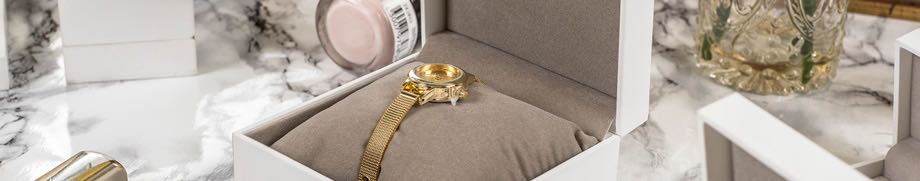 Deluxe Hinged Collection Deluxe Hinged Collection