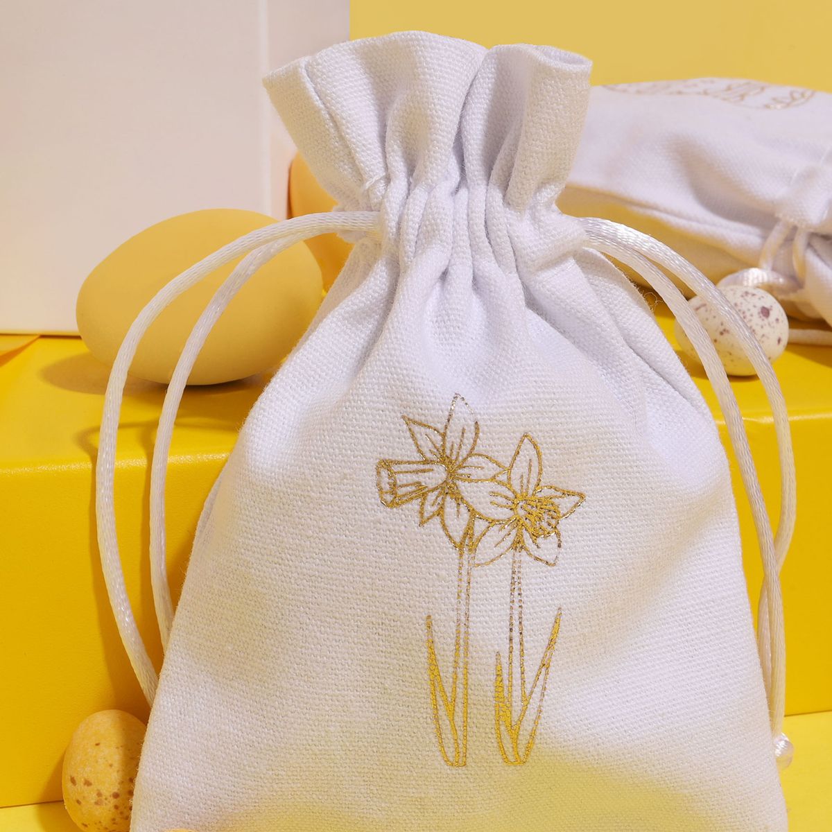 Medium Gold Daffodil Easter Printed White Cotton Bag | 95 x 90mm