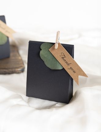 Favour Packaging