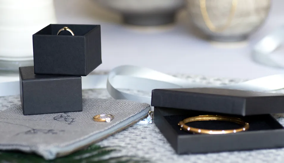 A Guide to Jewelry Gifts for Your Wife - Diamond Nexus