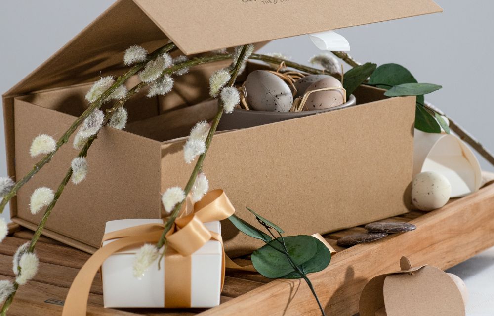 Maintaining Square Panels Around The Hinge Of Magnetic Gift Boxes