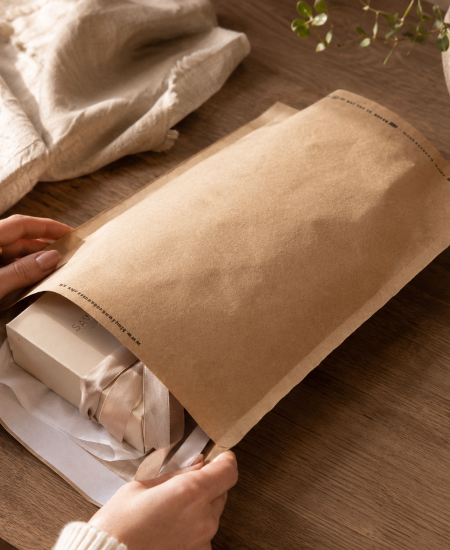 Discover the benefits of kraft and reinforced paper mailers