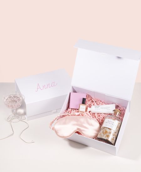 From gift cards to hampers: The many uses of magnetic boxes