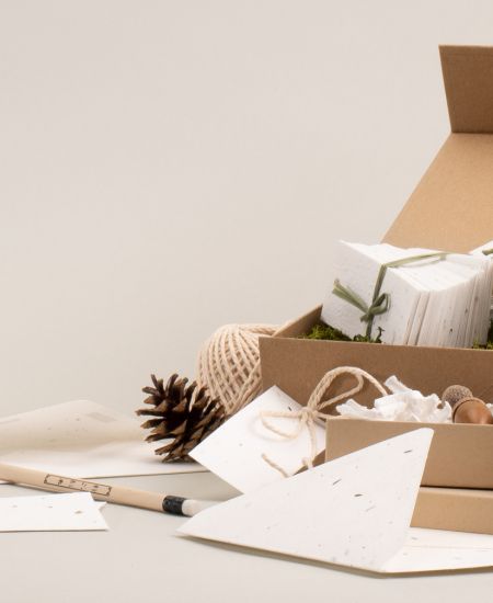 Wildflower seeds in paper? Discover our plantable packaging