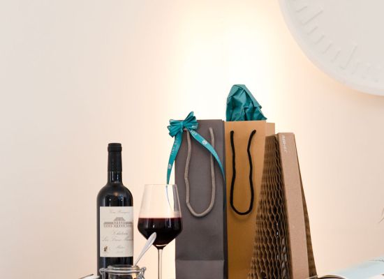 Ways to Reduce Landed Cost on Gift Bags