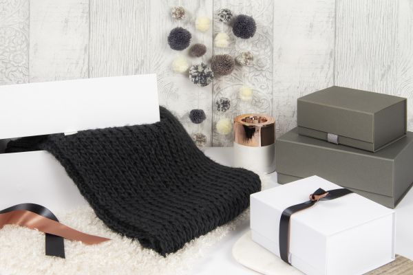 Collapsible Set-Up Boxes That Assemble Cleanly 